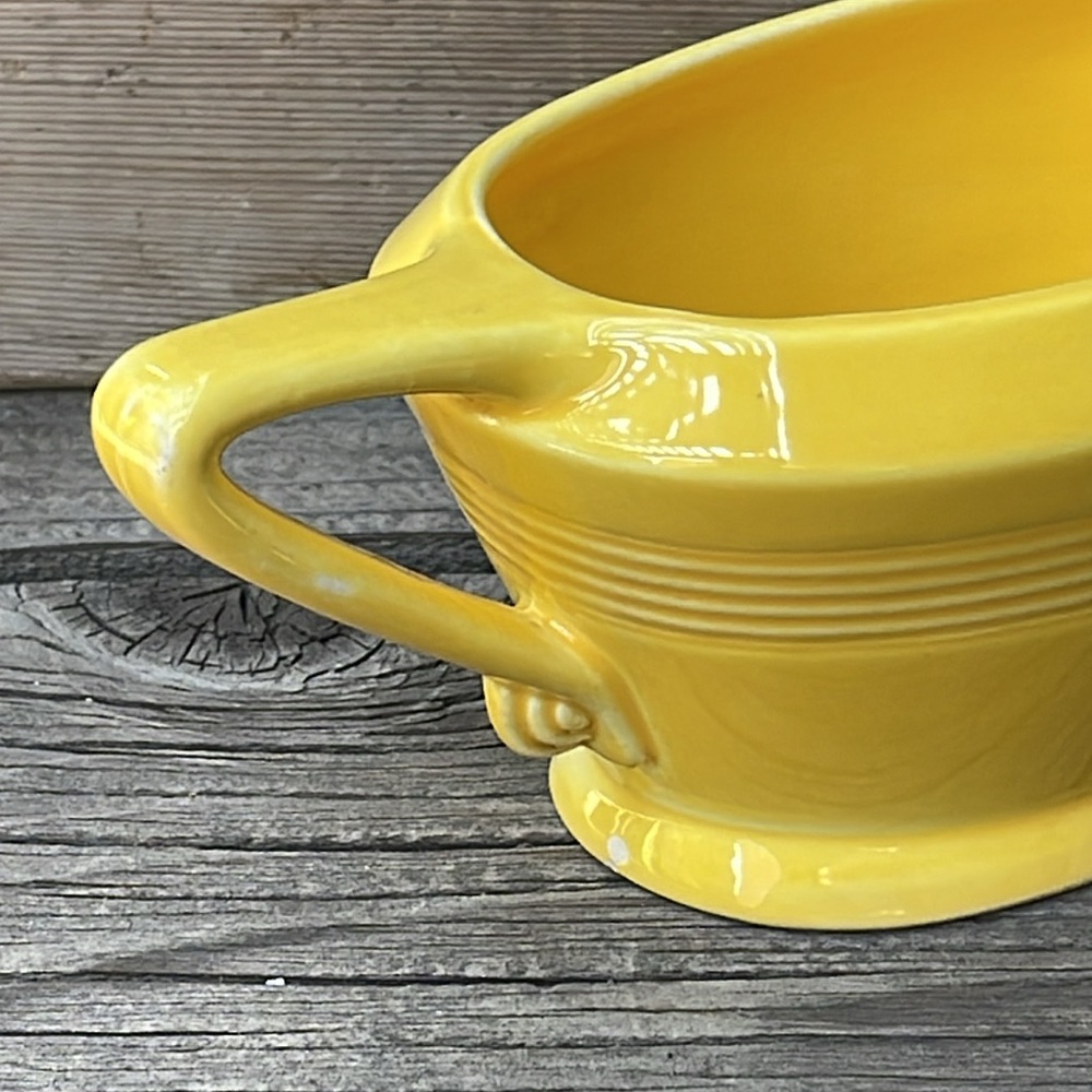 Vintage Yellow Harlequin Gravy Boat :: Homer Laughlin :: MCM - Picture 9 of 10